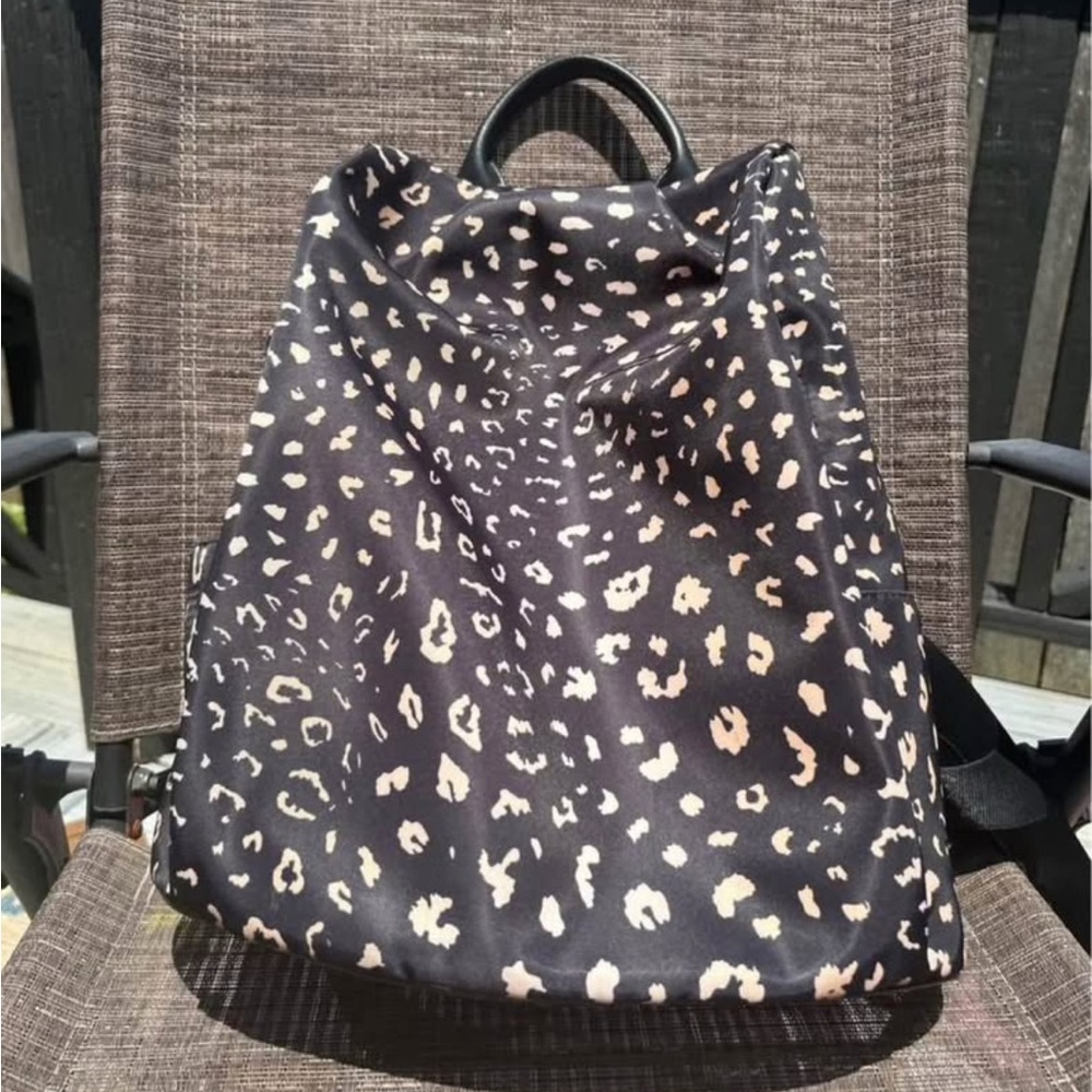 Chic Leopard Print Women's Backpack - image 2